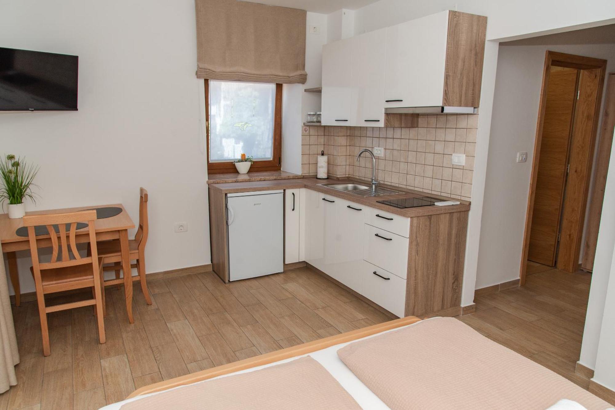 Apartmaji Tinta Kanal Esterno foto